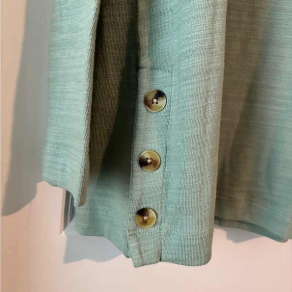 Loft size M light green shirt with button detail - Picture 4 of 4
